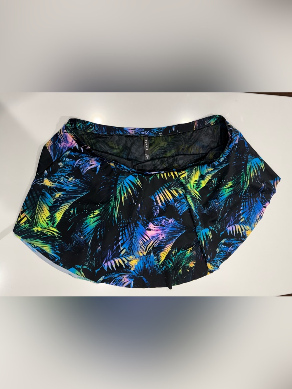 Torrid Women’s Plus Size 3 Tropical Shadows Floral Print swim suit  Skort - Picture 2 of 7